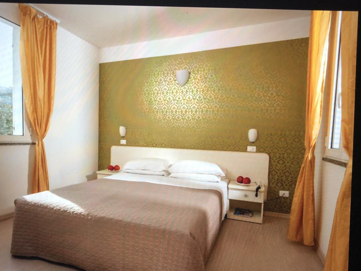 Hotel Stella Polare Rimini Bagian luar foto