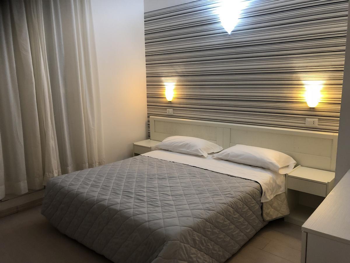 Hotel Stella Polare Rimini Bagian luar foto