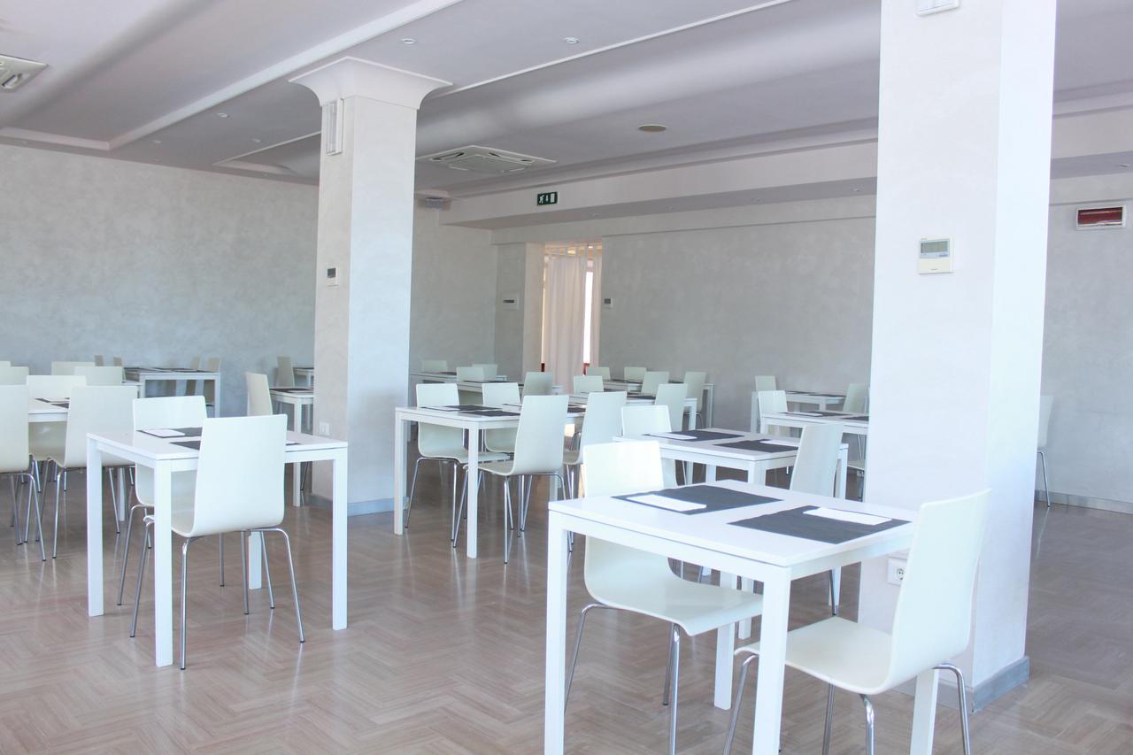 Hotel Stella Polare Rimini Bagian luar foto