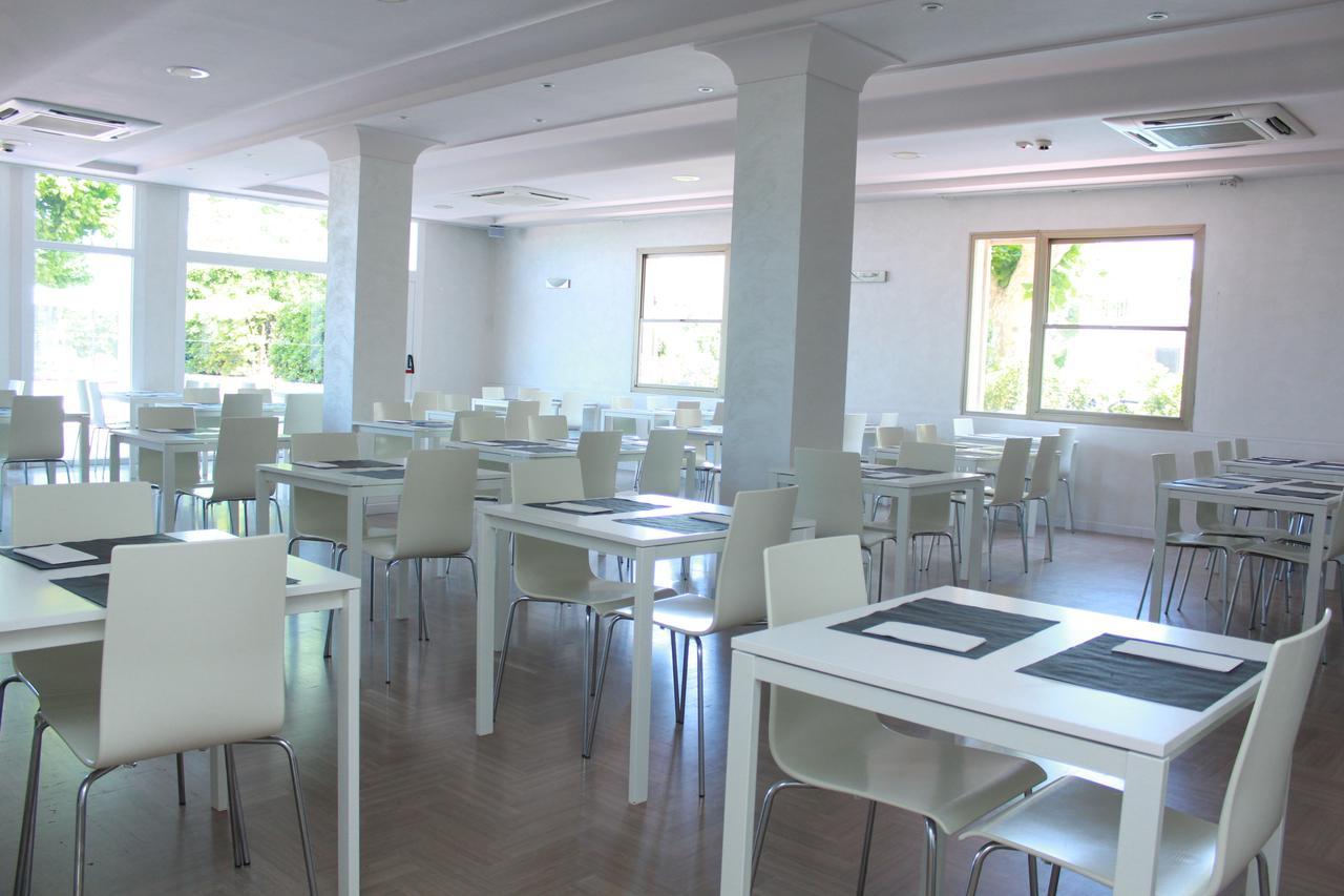 Hotel Stella Polare Rimini Bagian luar foto