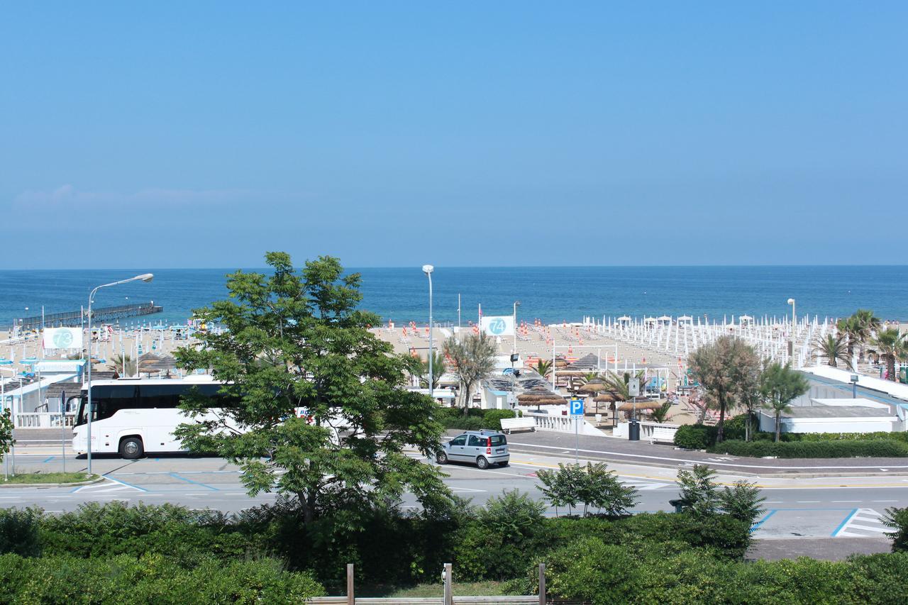 Hotel Stella Polare Rimini Bagian luar foto