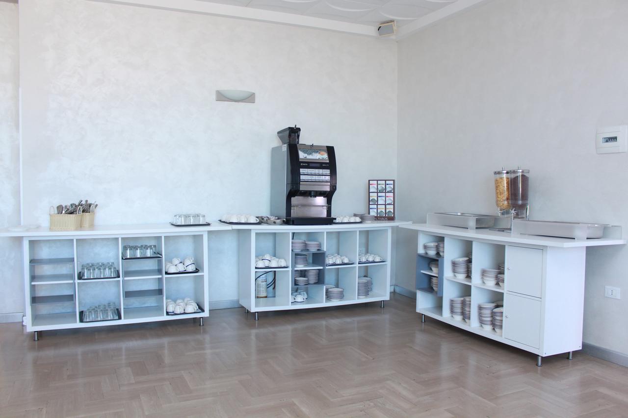 Hotel Stella Polare Rimini Bagian luar foto