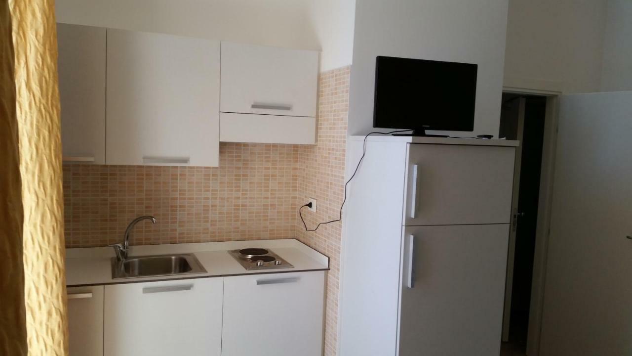 Hotel Stella Polare Rimini Bagian luar foto